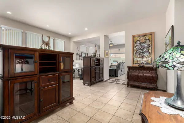 Oro Valley, AZ 85755,938 E Grass Meadow PL