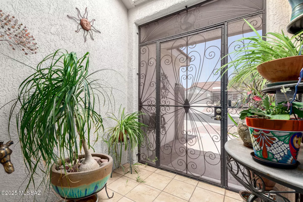 Oro Valley, AZ 85755,938 E Grass Meadow PL