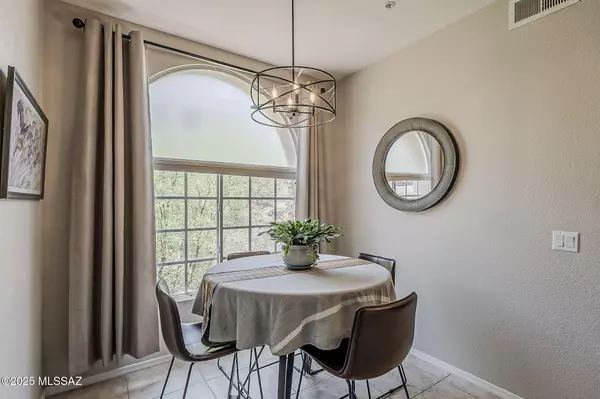 Oro Valley, AZ 85737,1500 E Pusch Wilderness DR #15205