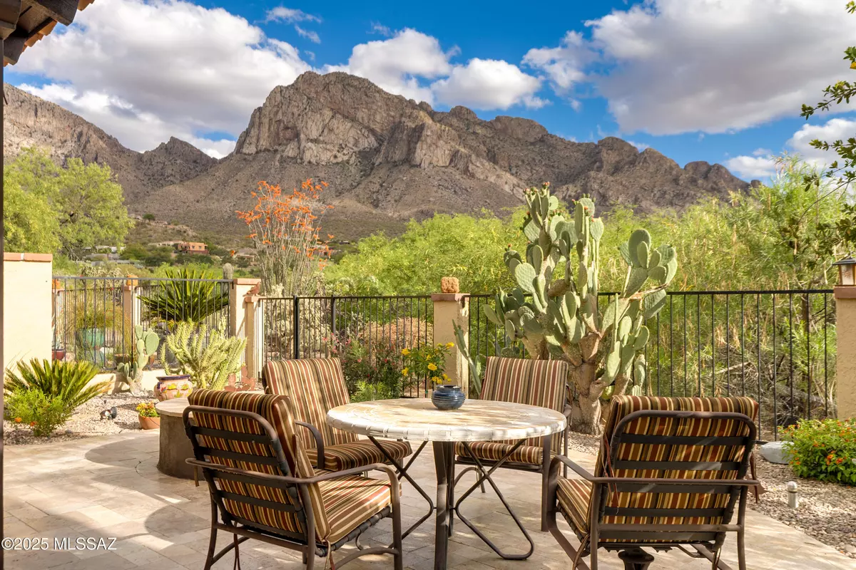 Oro Valley, AZ 85704,950 Camino Corrida