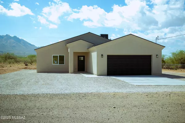 29 Camino India, Rio Rico, AZ 85648