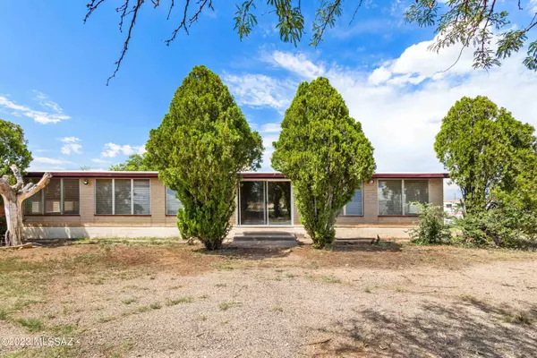 3212 W Etoi PL, Benson, AZ 85602