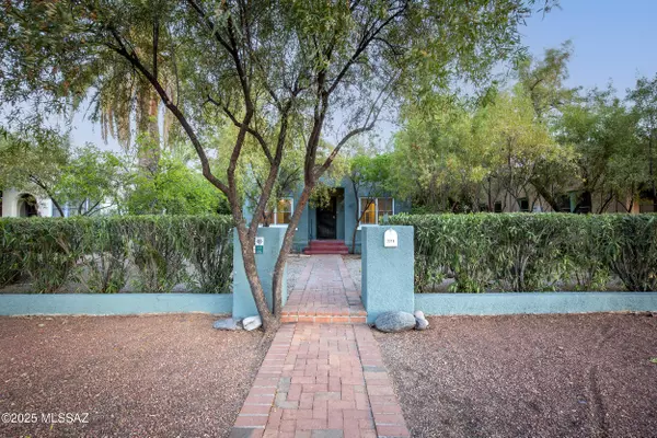 2216 E Helen ST, Tucson, AZ 85719