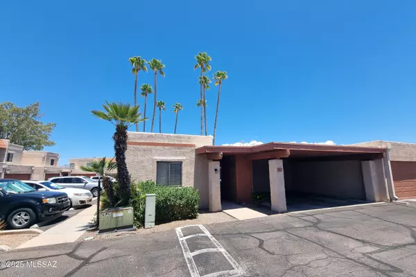 Tucson, AZ 85712,1949 N Swan RD #30