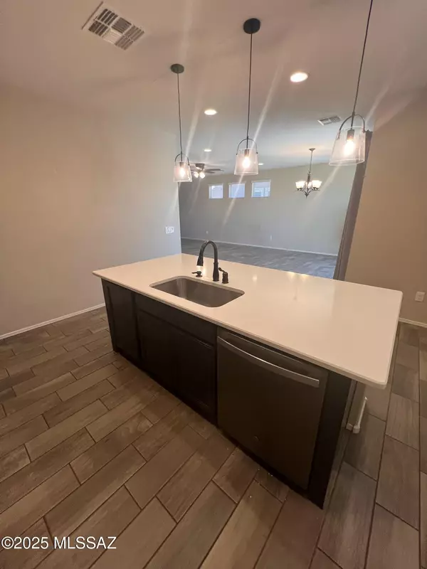 Sahuarita, AZ 85629,16023 S Camino Casal