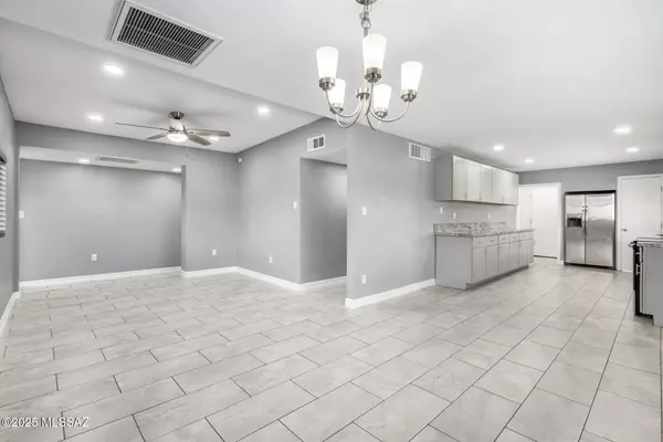 Tucson, AZ 85705,1631 W Buckeye LN