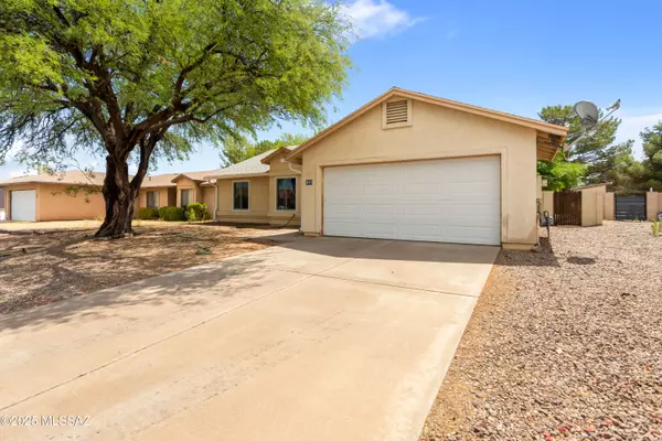 Sierra Vista, AZ 85635,815 Silverwood DR