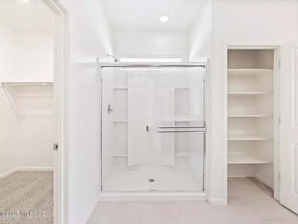 Tucson, AZ 85743,9883 N Solstice AVE