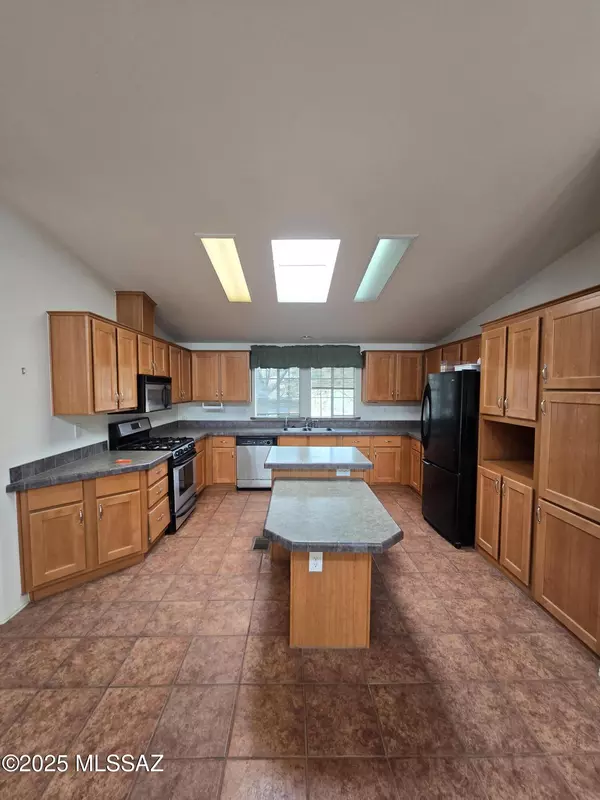 Huachuca City, AZ 85616,2320 N Ocotillo LN