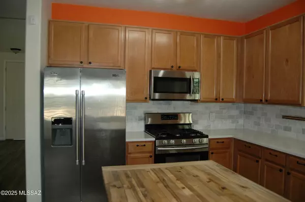 Tucson, AZ 85735,3223 S Desert Echo RD