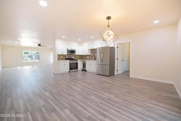 Tucson, AZ 85714,519 W Lincoln ST