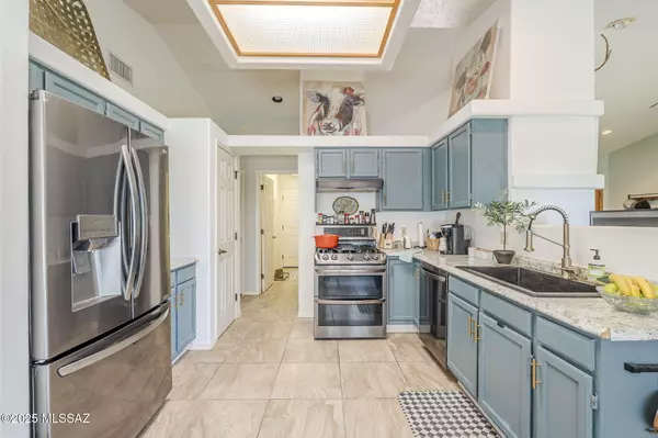 Sahuarita, AZ 85629,1269 W Paseo Famoso