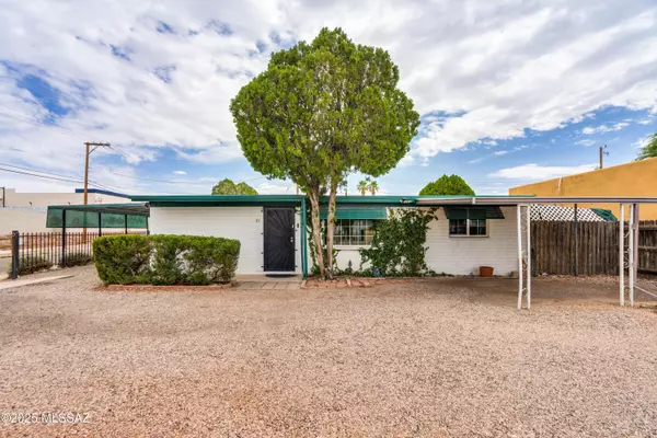 Tucson, AZ 85705,519 W Limberlost DR