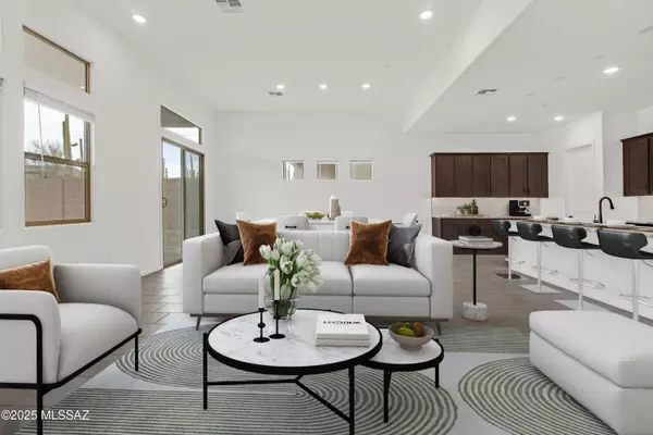 14699 N Blue Juniper LN, Marana, AZ 85658