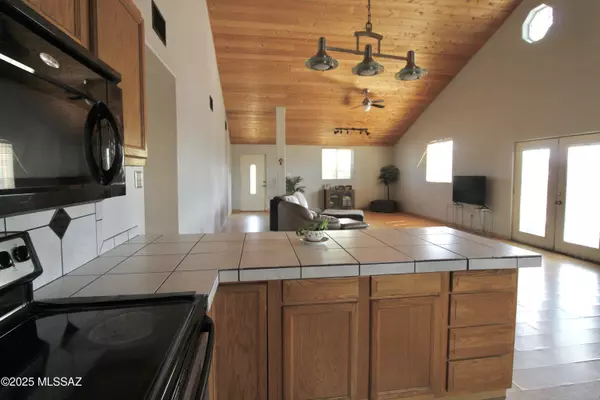 Tucson, AZ 85719,810 S Fremont AVE #UNIT 2