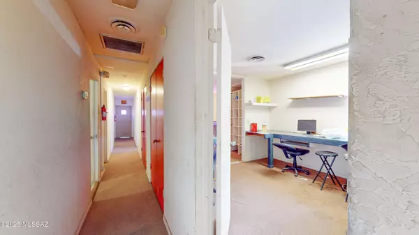 Tucson, AZ 85713,523 E 29th ST