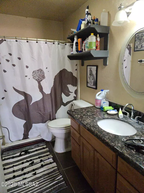 Safford, AZ 85546,220 W 15th ST