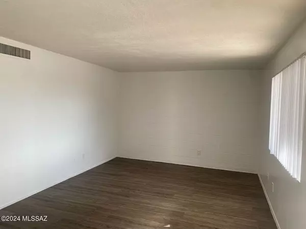 Tucson, AZ 85719,2230 E Fort Lowell RD #129