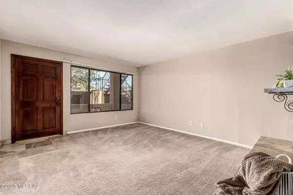 Tucson, AZ 85704,8271 N Oracle RD #146