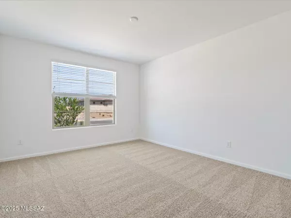 Tucson, AZ 85748,240 N Sunny Cove PL