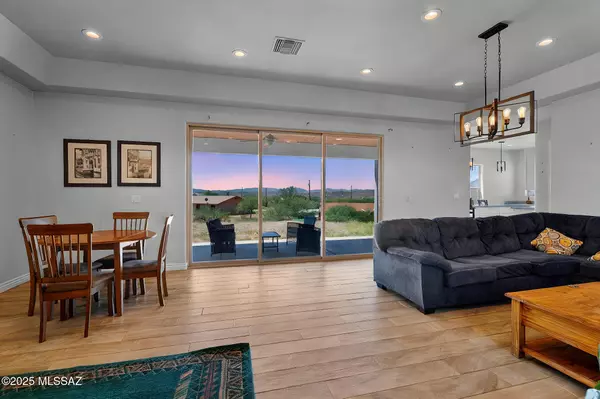 Rio Rico, AZ 85648,231 Premio CT