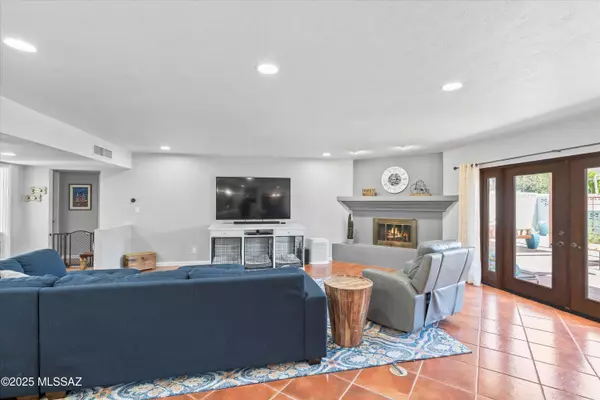 Tucson, AZ 85704,6100 N Oracle RD #APT 22