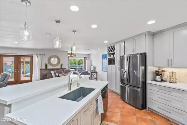 Tucson, AZ 85704,6100 N Oracle RD #APT 22