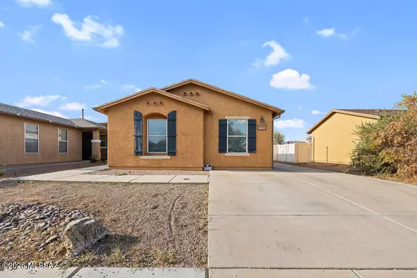 8296 W Redshank DR, Tucson, AZ 85757