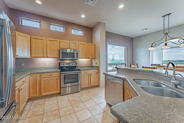 Green Valley, AZ 85622,2131 W Calle Guatamote