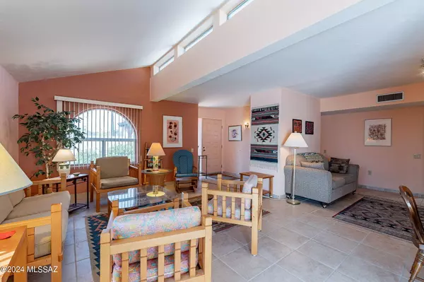 Green Valley, AZ 85622,1500 W Calle Amadeo