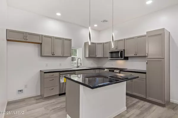 Tucson, AZ 85713,313 W 35th ST