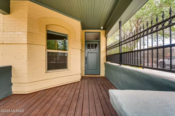 Tucson, AZ 85705,426 E 9th ST