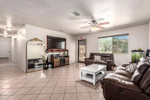 Rio Rico, AZ 85648,369 Paseo Enebro