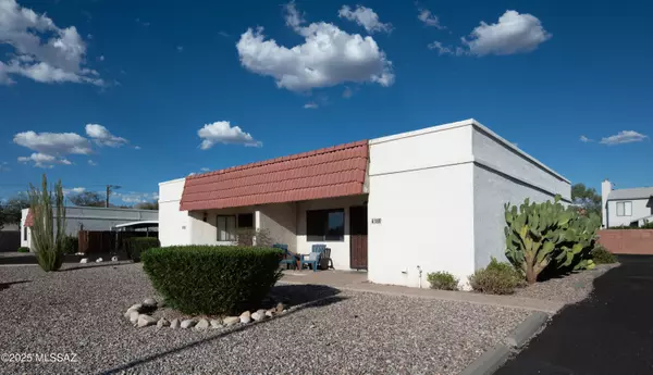 4180 N Western Winds DR, Tucson, AZ 85705