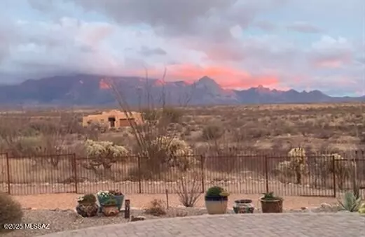 Green Valley, AZ 85614,362 E Corte Artura Azul