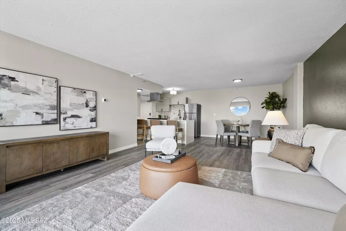 Tucson, AZ 85701,425 W Paseo Redondo DR #8B