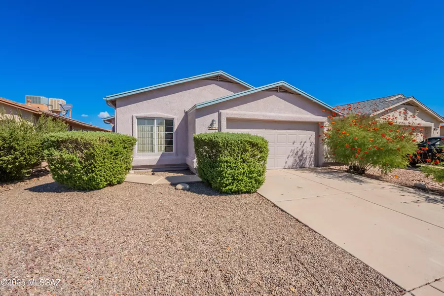 8955 E Weyburn DR, Tucson, AZ 85730