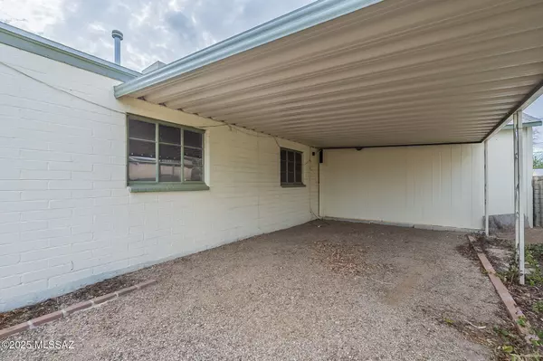 Tucson, AZ 85711,4626 E 13th ST