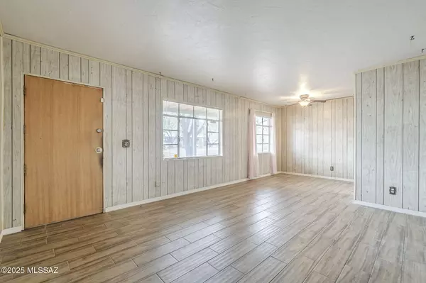 Tucson, AZ 85711,4626 E 13th ST