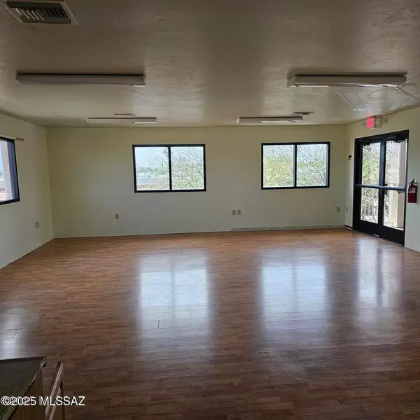 Green Valley, AZ 85614,90 W Calle De Las Tiendas #250