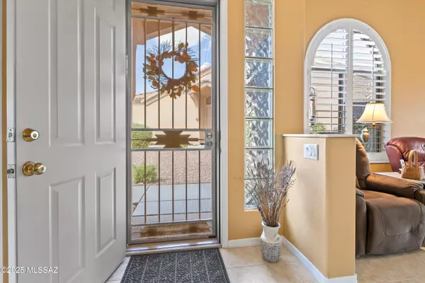 Oro Valley, AZ 85755,13401 N Rancho Vistoso BLVD #234