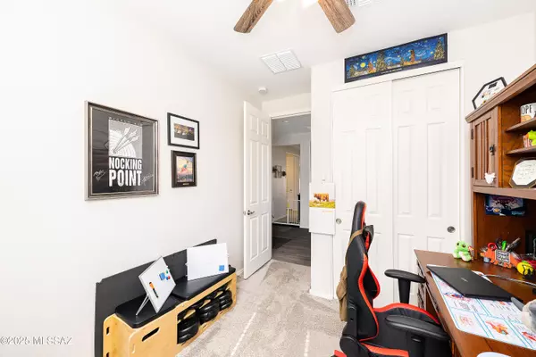 Tucson, AZ 85757,7821 S Wolf Creek DR