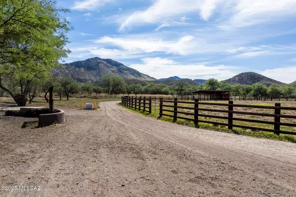 Patagonia, AZ 85624,51 Redrock DR