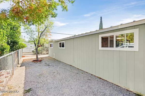 Tucson, AZ 85713,5701 W Flying M ST