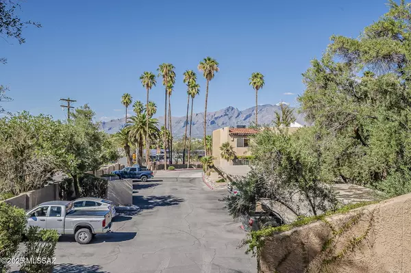 Tucson, AZ 85716,508 N Dodge BLVD