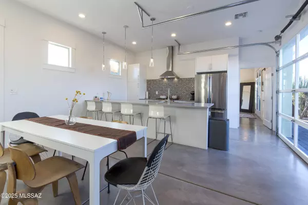 513 W Oury ST, Tucson, AZ 85705