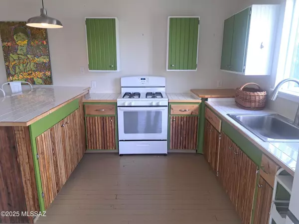 Bisbee, AZ 85603,227 Adsit ST