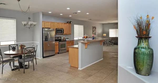 Sahuarita, AZ 85629,565 W Calle Cajeta