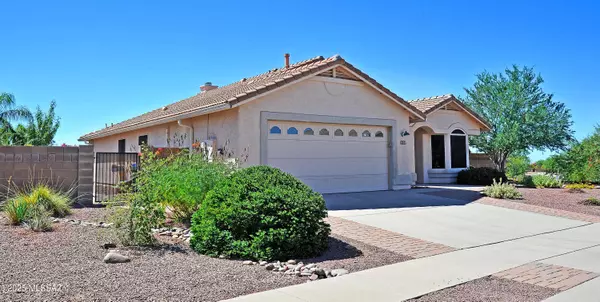 Marana, AZ 85658,5455 W Chierreon Way