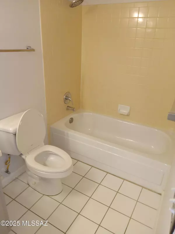 Tucson, AZ 85730,6635 E Golf Links RD #3